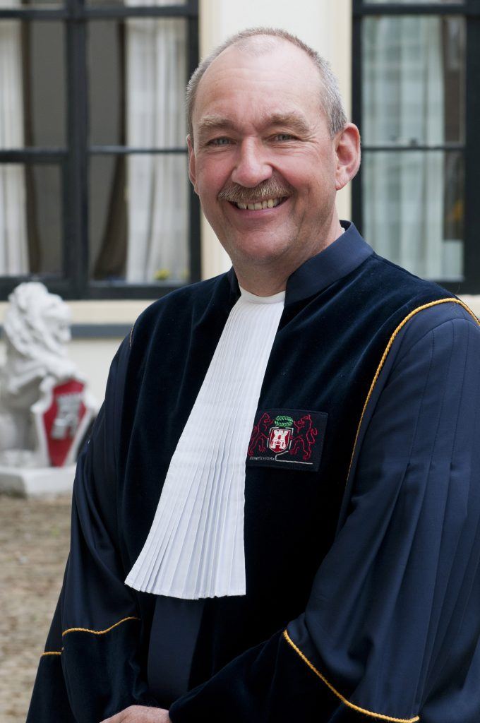 Nico Oud, trouwambtenaar