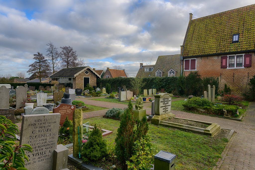 graven op de algemene begraafplaats de rijp