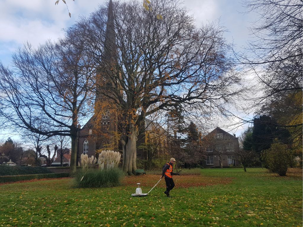 Een deel van de geschiedenis van Oudorp ligt onder je voeten. In de tuin bij de Laurentiuskerk zijn de restanten van een schuilkerk gevonden.