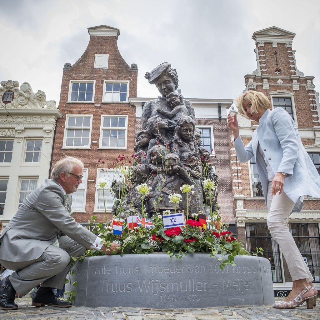 Onthulling beeld Truus Wijsmuller. Foto Erna Faust