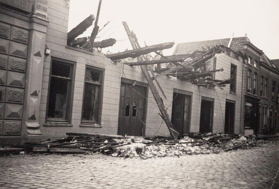 Het oude Wapen van Heemskerk is in 1938 door een brand volledig verwoest