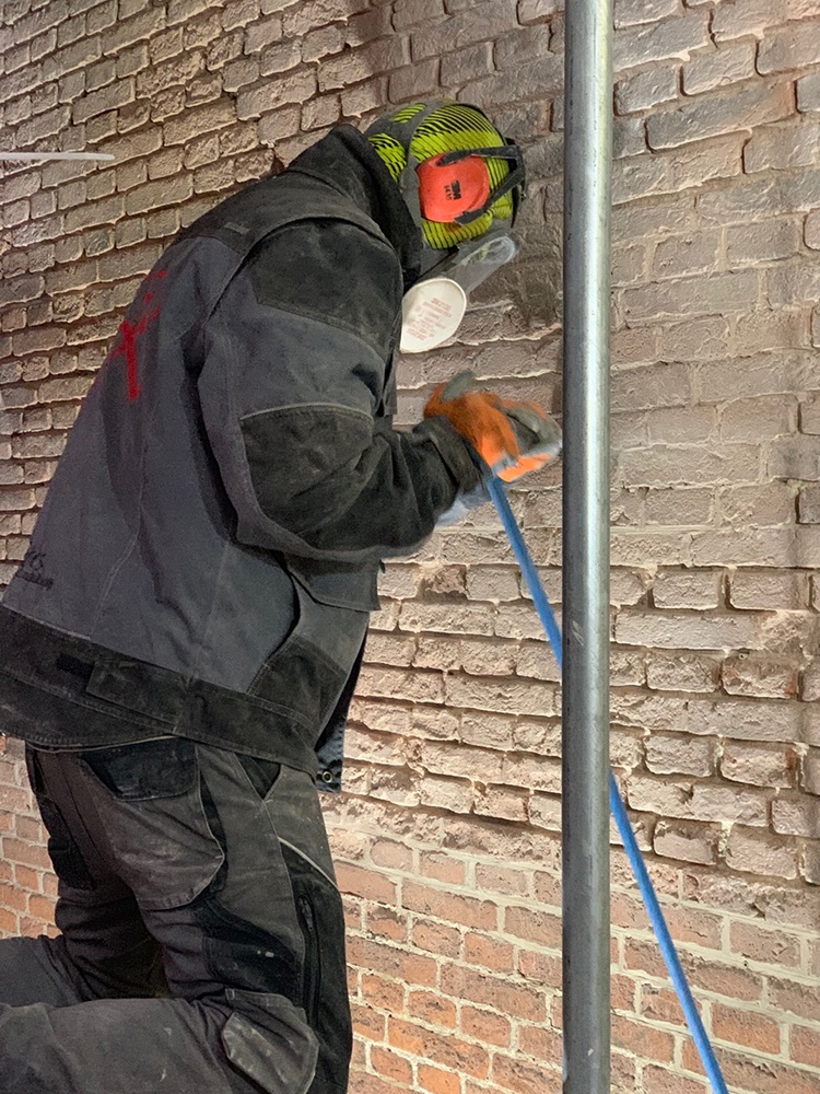 Ook het voegwerk is gedaan door een kenner op het gebied van monumenten