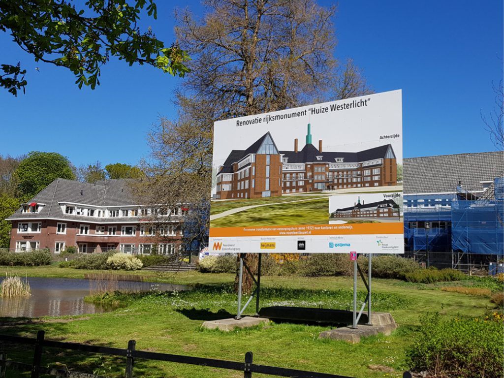 Artist impression van het nieuwe Westerlicht met op de achtergrond Westerlicht in de steigers.