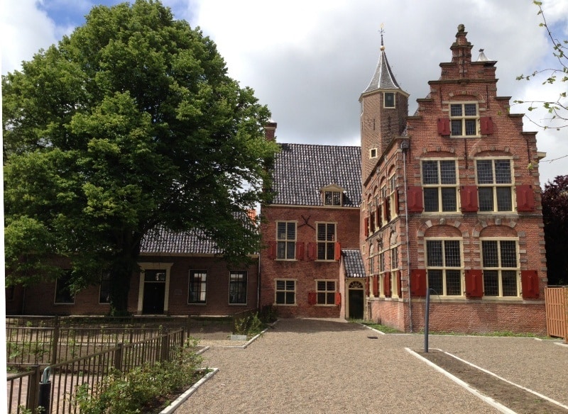 Doelenveld met het monument de Sint Sebastiaansdoelen